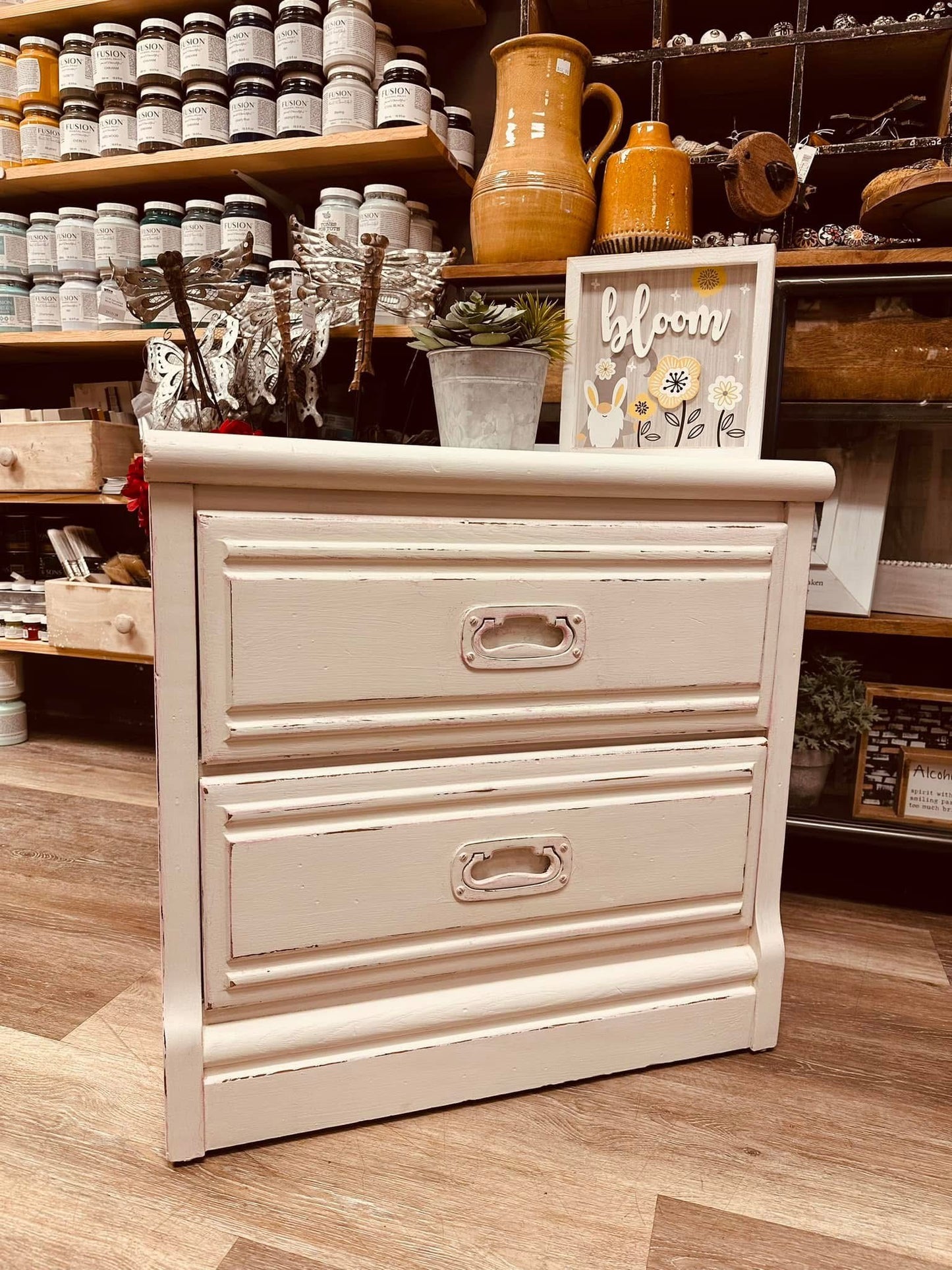 Learn to Chalk Paint Furniture Class, February 8th 2025