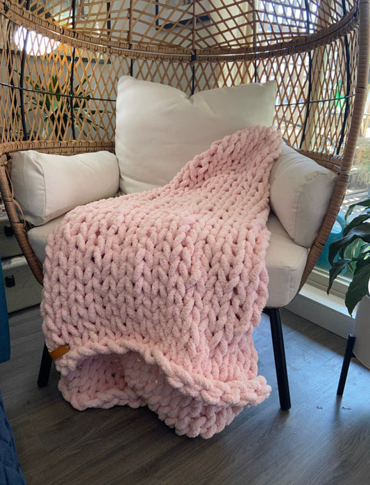 Spring Chunky Hand Knit Throw Blanket, May 11th 2024